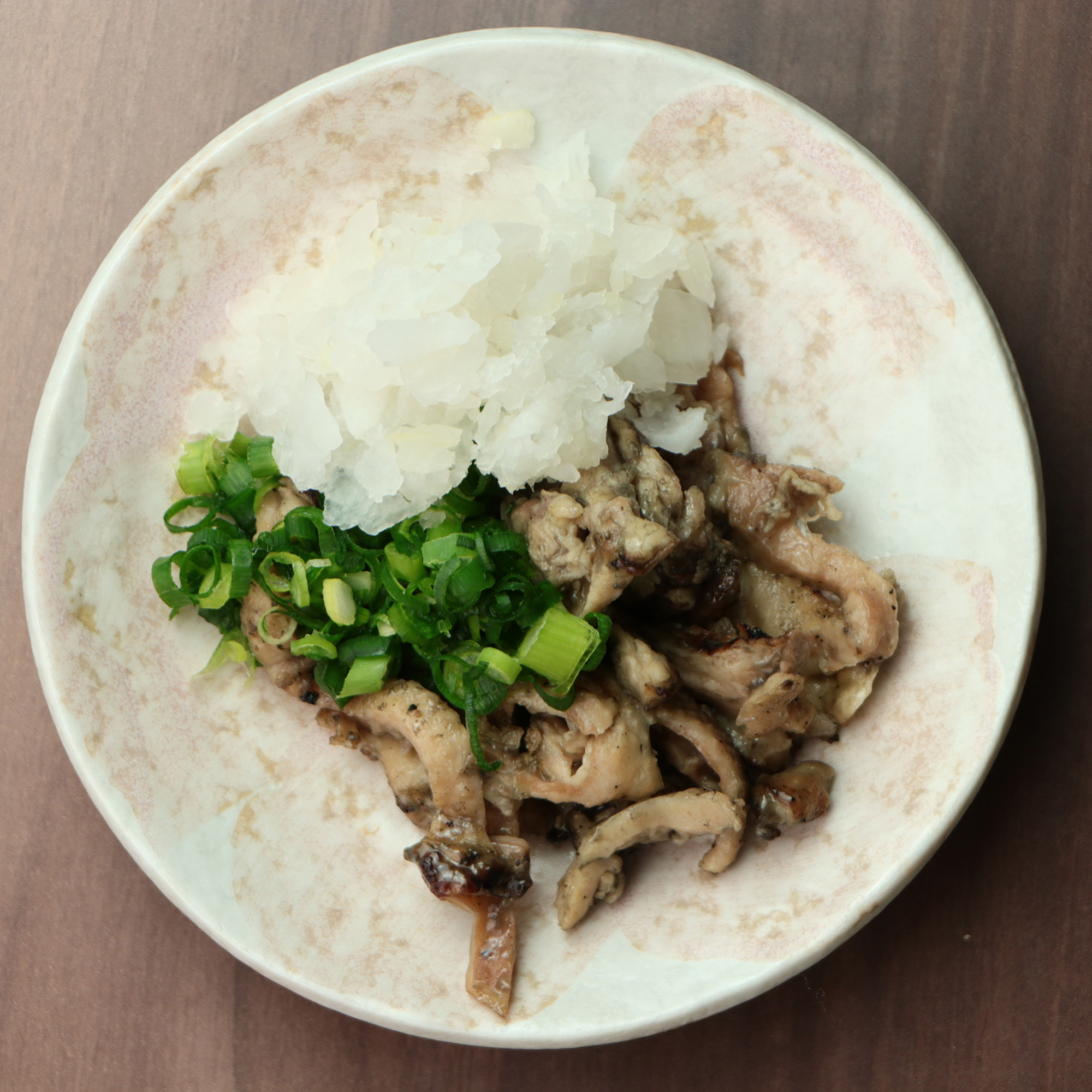 炭か香る鶏皮ポン酢