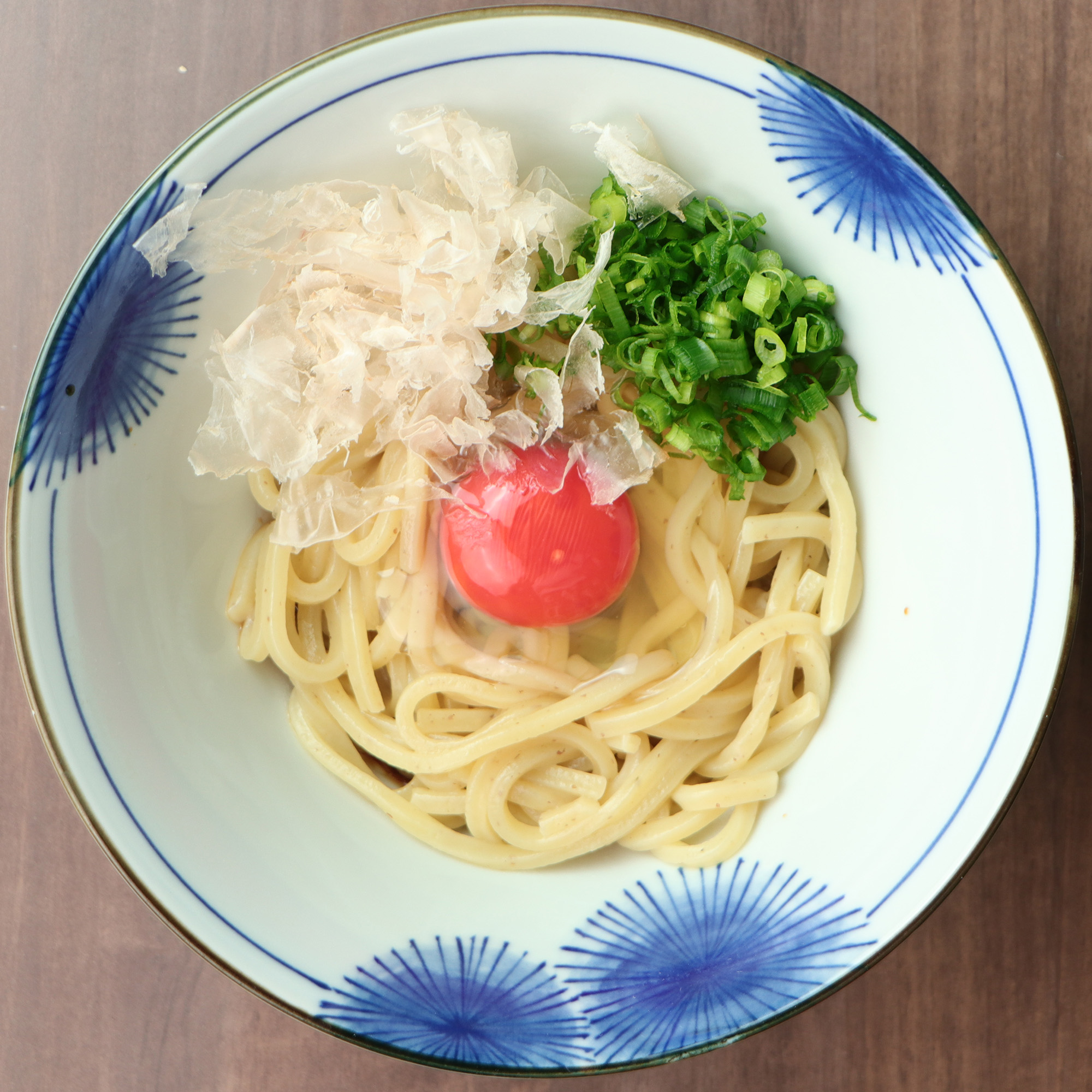 ドラゴンTKM（卵かけ麺）　レギュラー